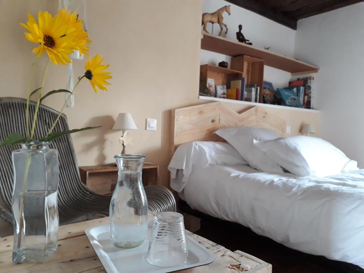 Terre De Reveries Maisoncelles-la-Jourdan Bagian luar foto