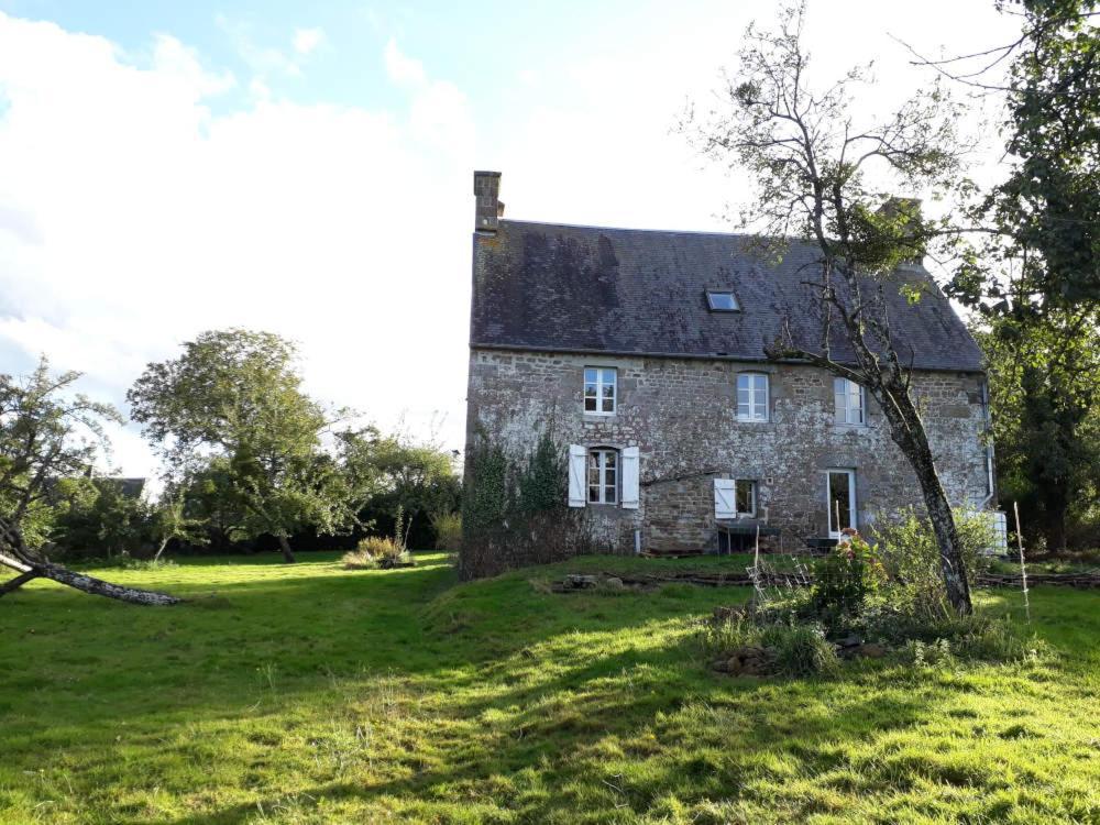 Terre De Reveries Maisoncelles-la-Jourdan Bagian luar foto